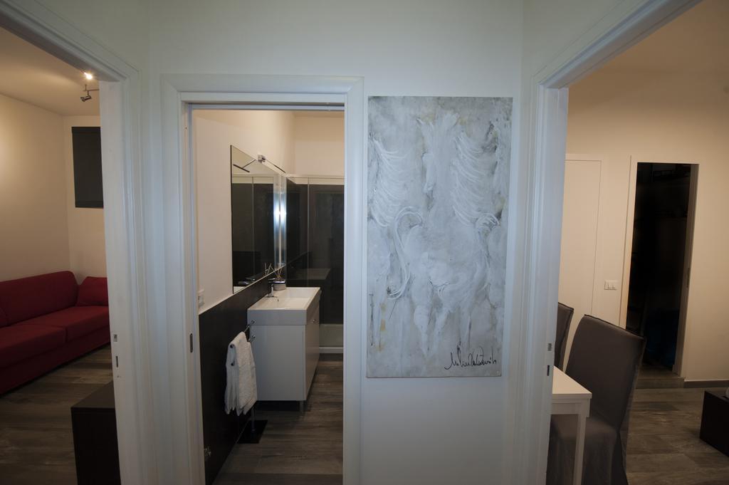 Porta Latina Suite - Private Apartment Rome'S Center Екстер'єр фото