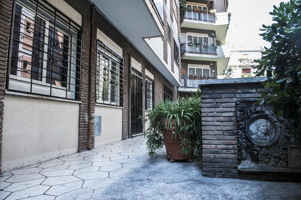 Porta Latina Suite - Private Apartment Rome'S Center Екстер'єр фото
